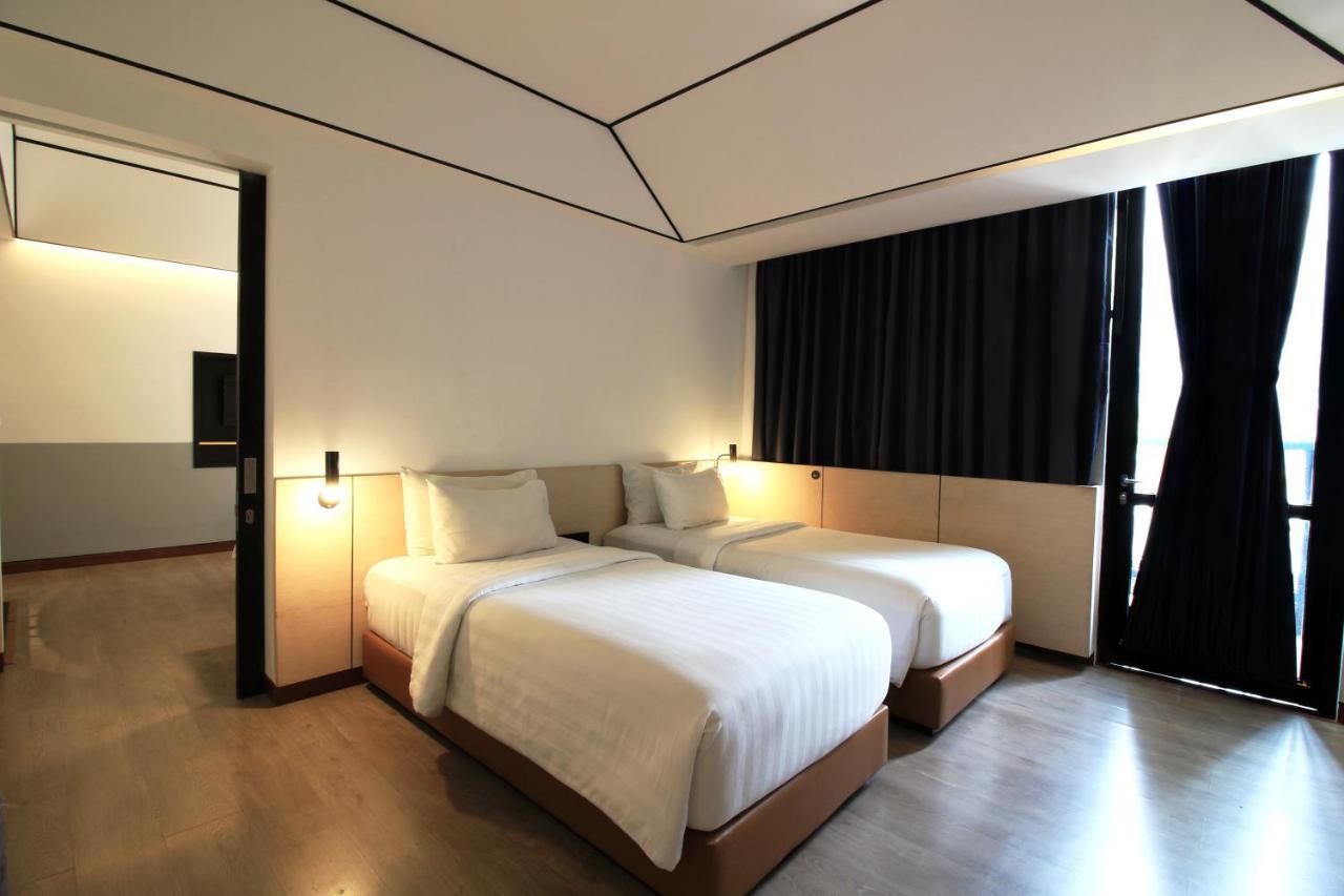 Gaia Cosmo Hotel Yogyakarta Exterior foto